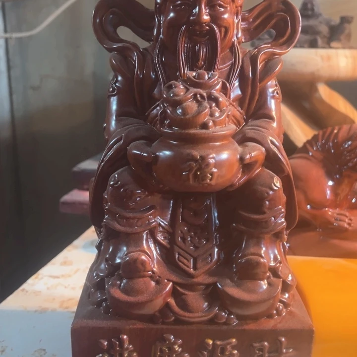 木28公分花梨木坐财神一个