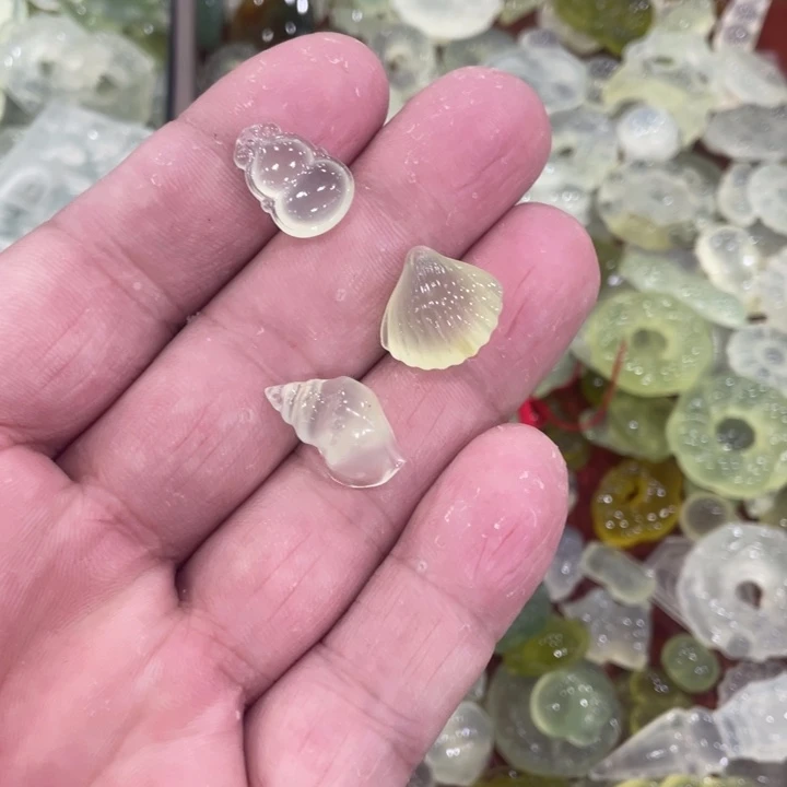 蛇纹石玉合金颈饰