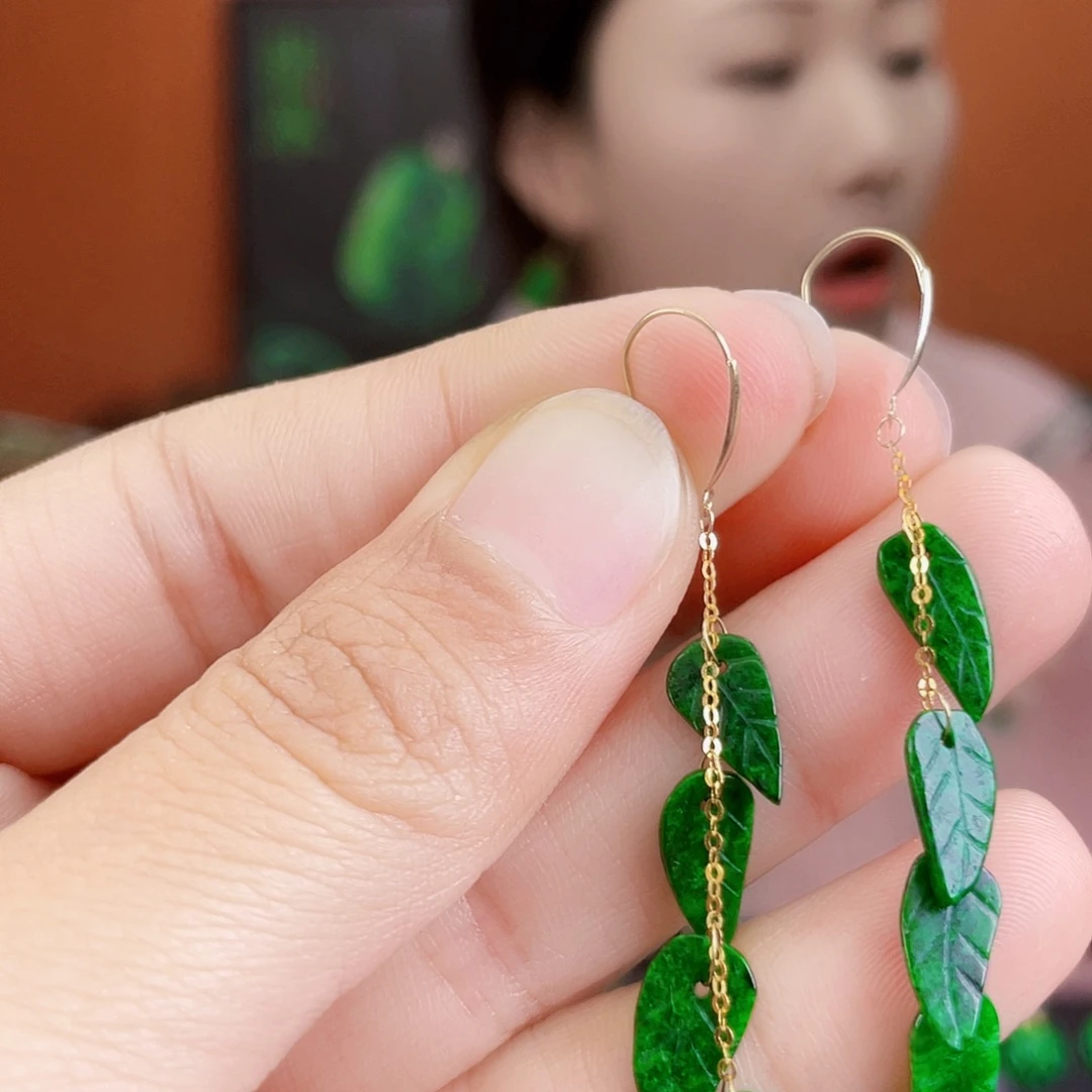 翡翠18K金镶嵌耳饰