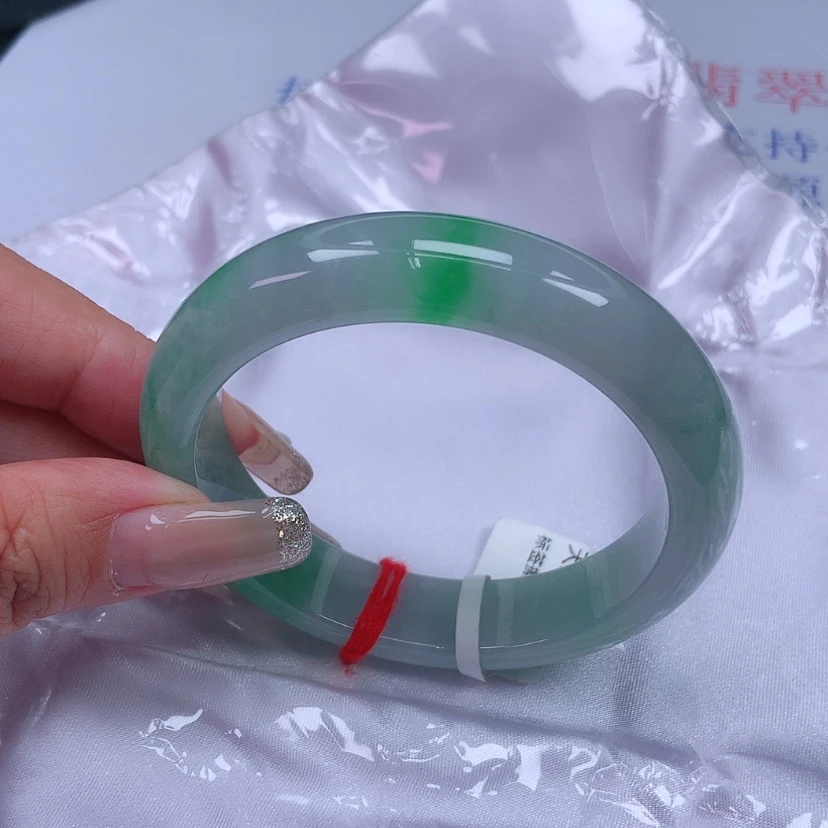 【闪购商品】未镶嵌手镯翡翠5556，