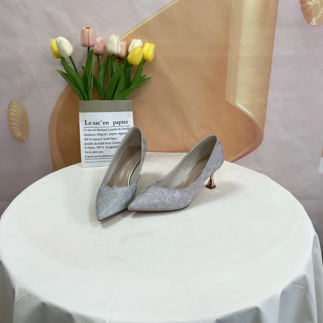 512033春秋新款时尚气质细跟尖头单鞋F