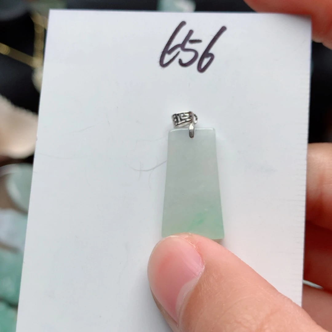 翡翠颈饰银S925镶嵌吊坠