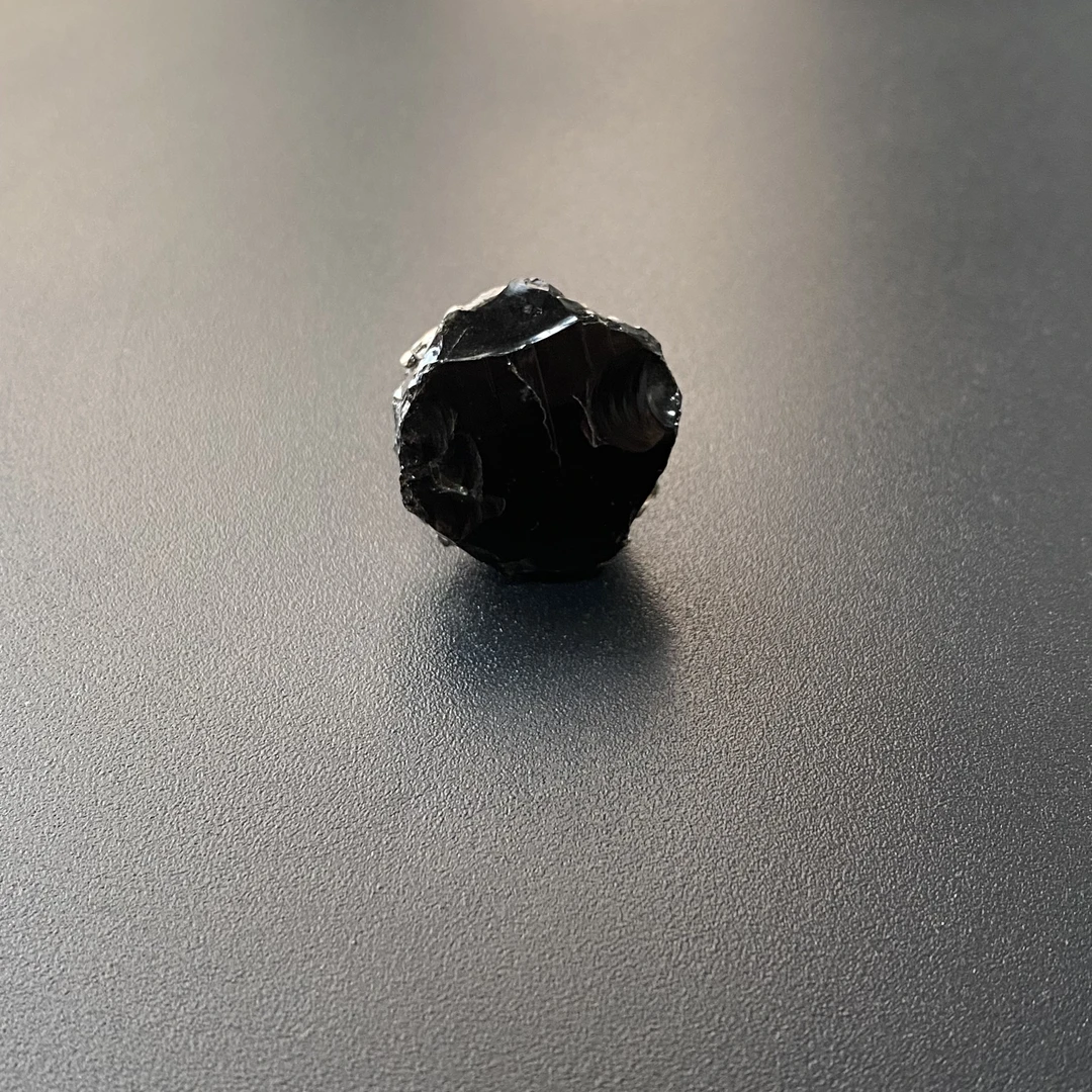 铜合金合成锆石戒指 TTSD 黑色不规则形状简约百搭款戒指 1071