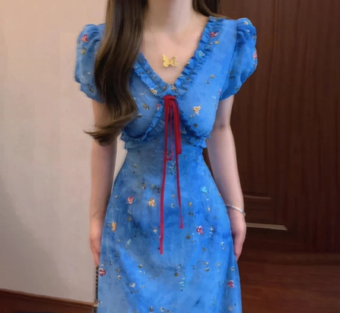 碎花夏季连衣裙夏季微胖大码长裙修身蓝色V领显瘦碎花压褶连衣裙