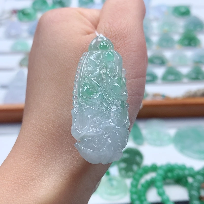 【闪购商品】翡翠吊坠(不含链)未镶嵌