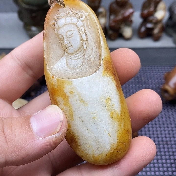 未镶嵌蛇纹石玉颈饰