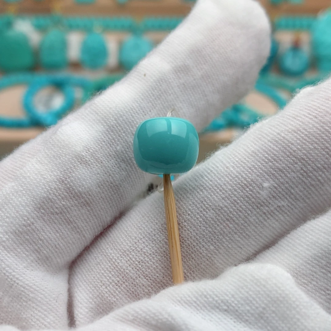 绿松石未镶嵌珠宝奇石10.8mm