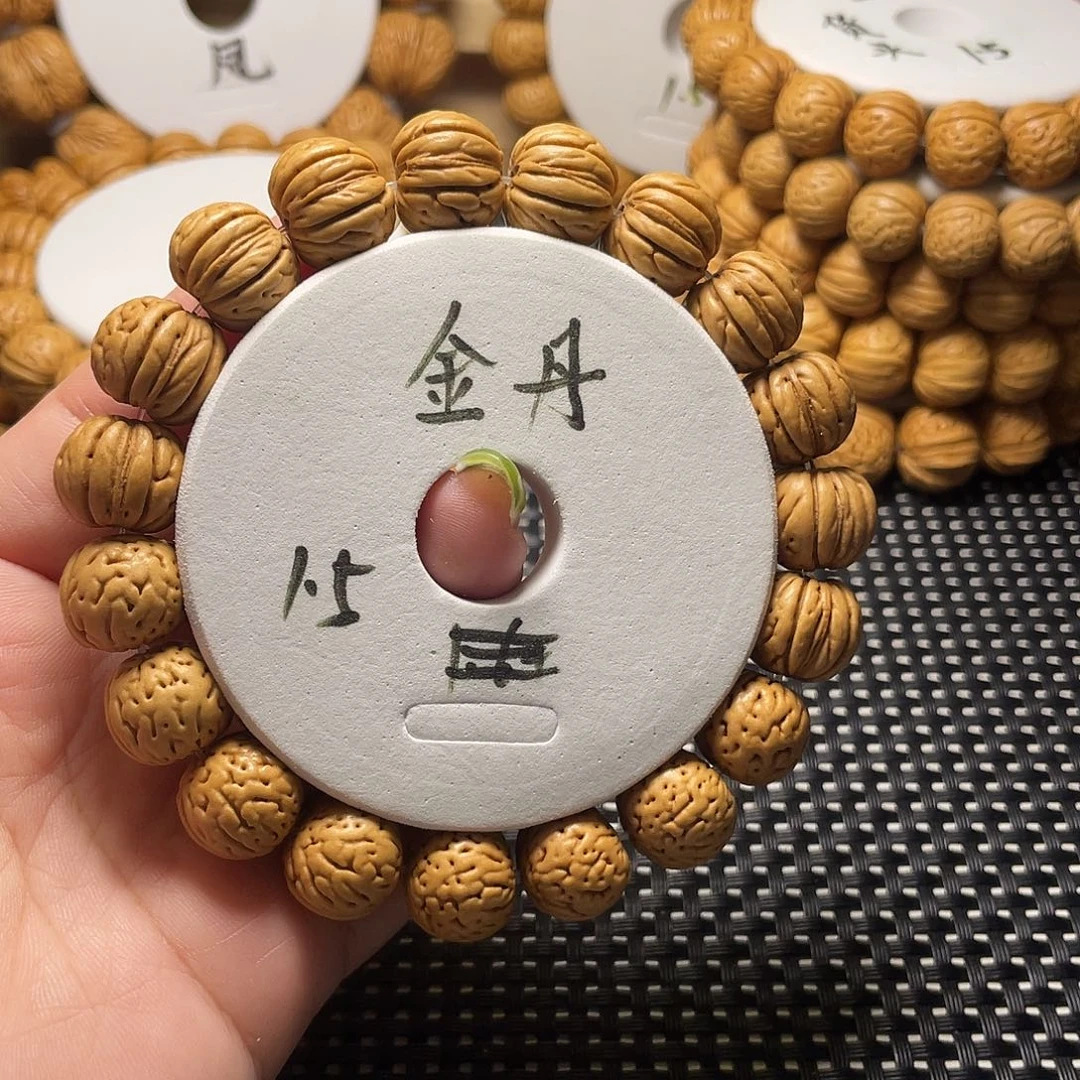 ***桃木皮质规整度真高！