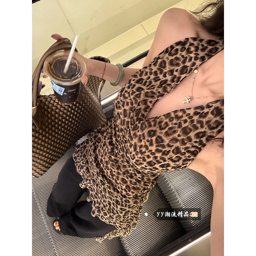 美式甜酷辣妹豹纹挂脖V领吊带背心女夏季2025新款外穿无袖t恤上衣