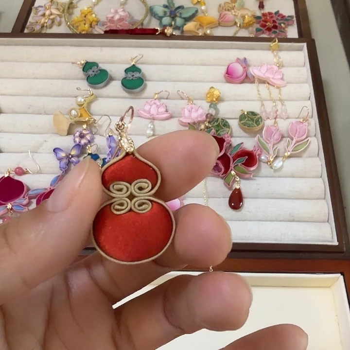 知***南红葫芦耳饰手工制作