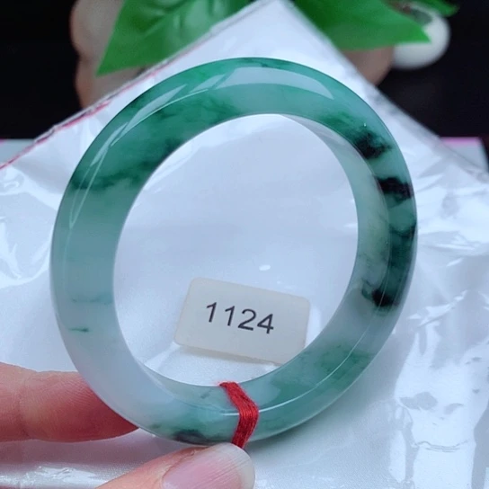 翡翠手镯未镶嵌      正圈57