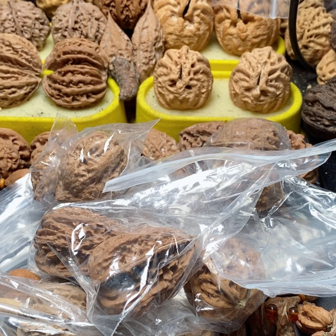 文玩核桃吊坠瑕疵91