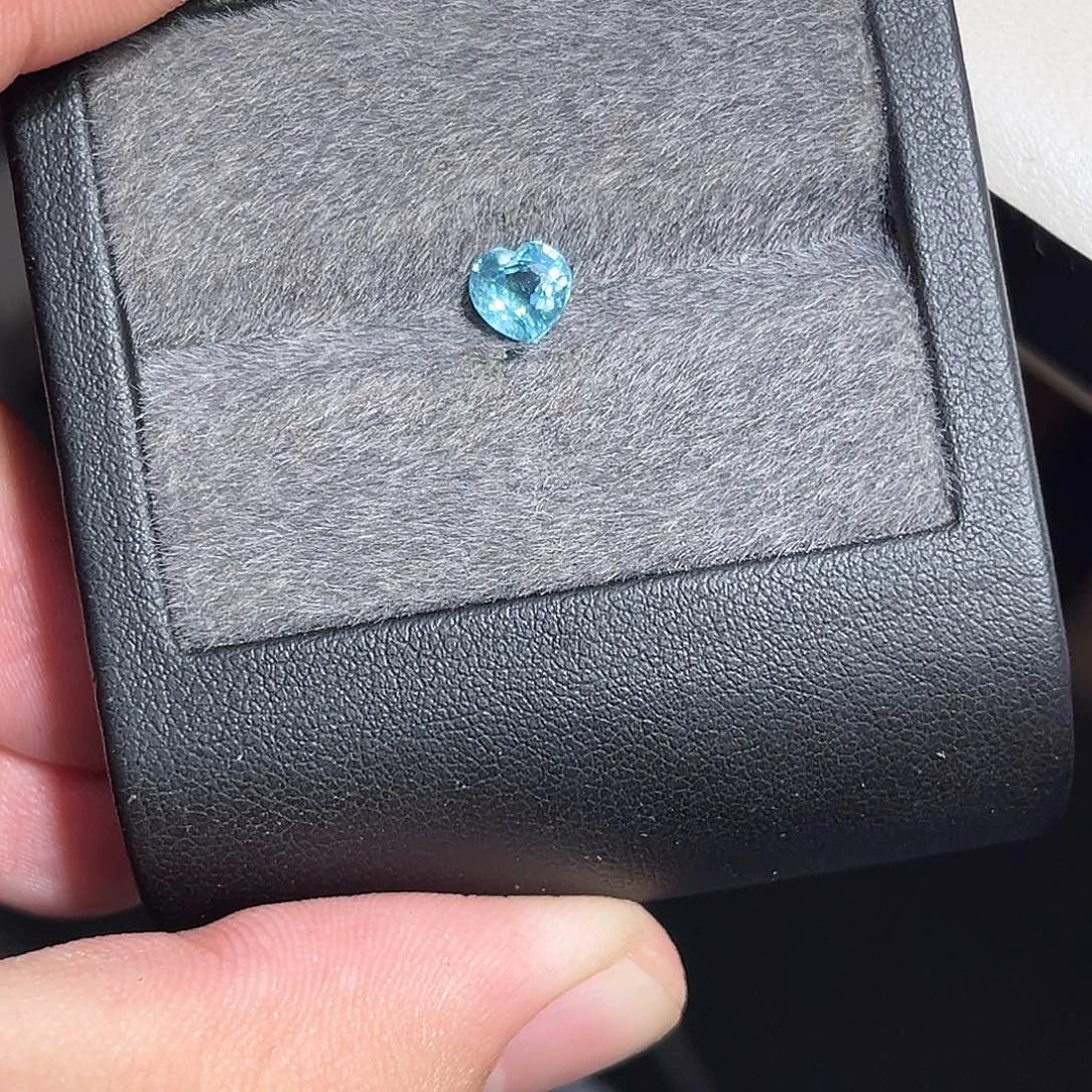 裸石未镶嵌天然锆石风信子