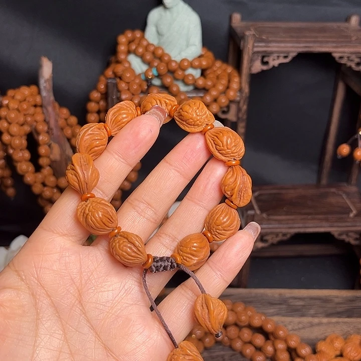 大***ⁱ桃核吊坠生命之源