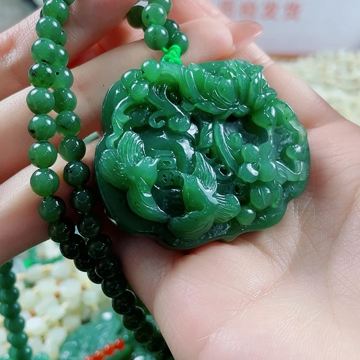 未镶嵌和田玉挂件