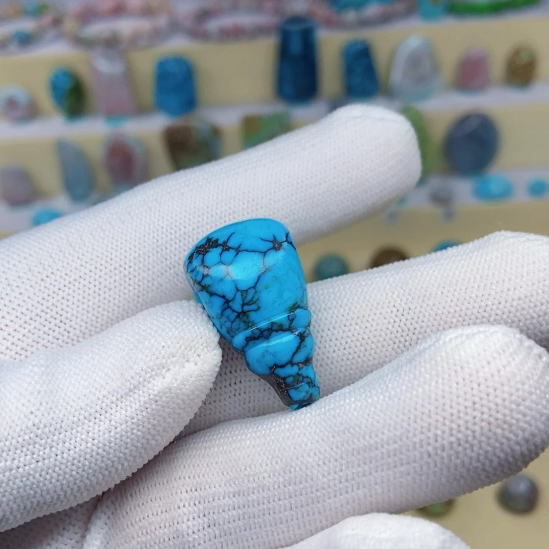 【闪购商品】未镶嵌绿松石珠宝奇石