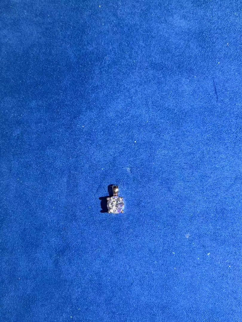 a1928玫色小四爪吊坠多样性发货