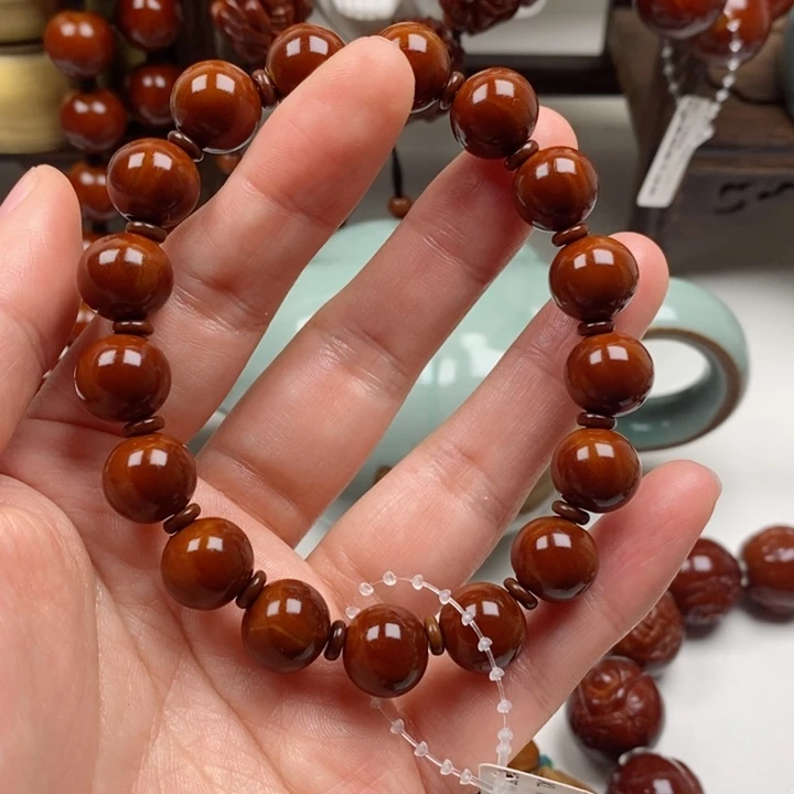 橄榄核吊坠还****？回血回血