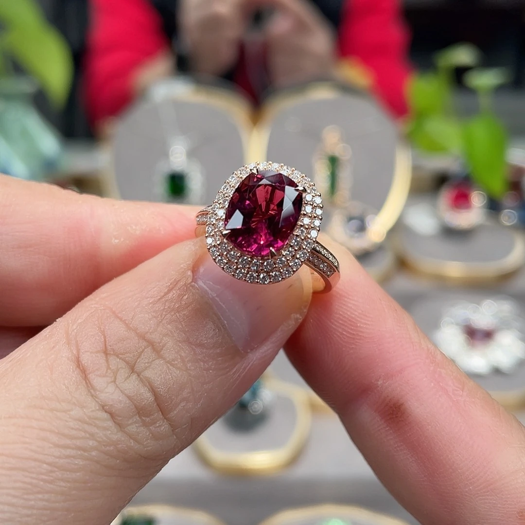 碧玺戒指18K金镶嵌3.68ct