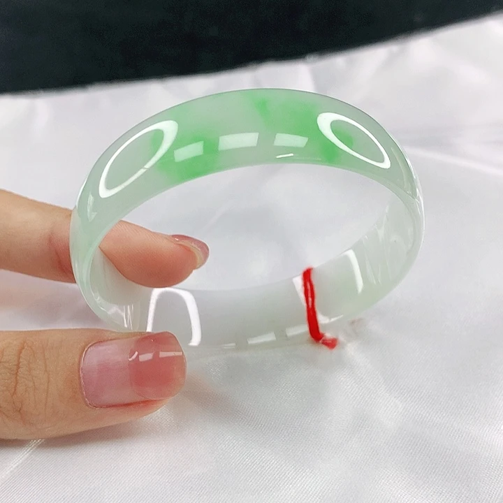 翡翠未镶嵌手镯圈51，05061