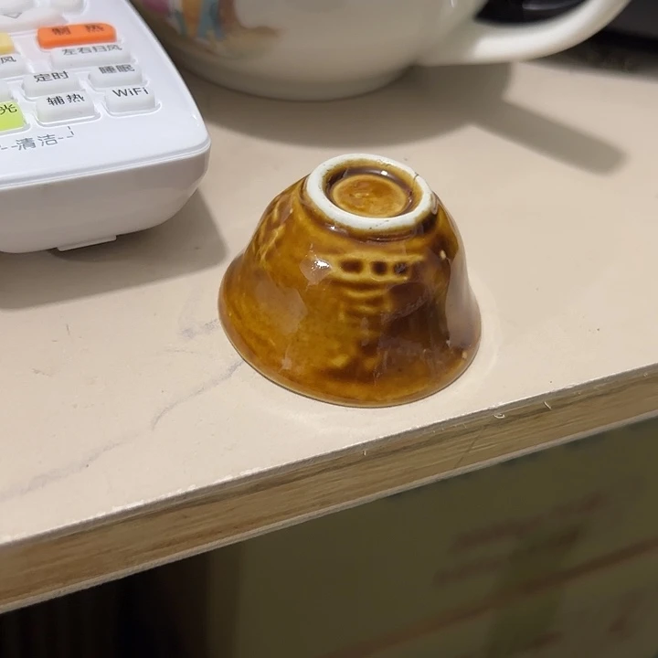 江***谢瓷片陶瓷制品摆件