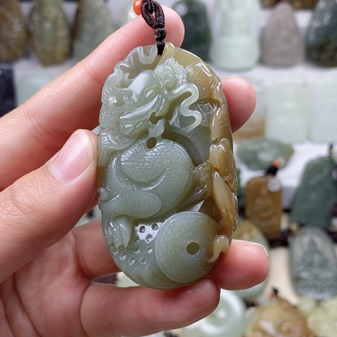 和田玉（糖玉）未镶嵌颈饰