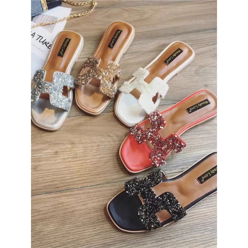 法式小香风拖鞋女夏外穿2025年新款夏季沙滩女士外出海边水钻凉拖