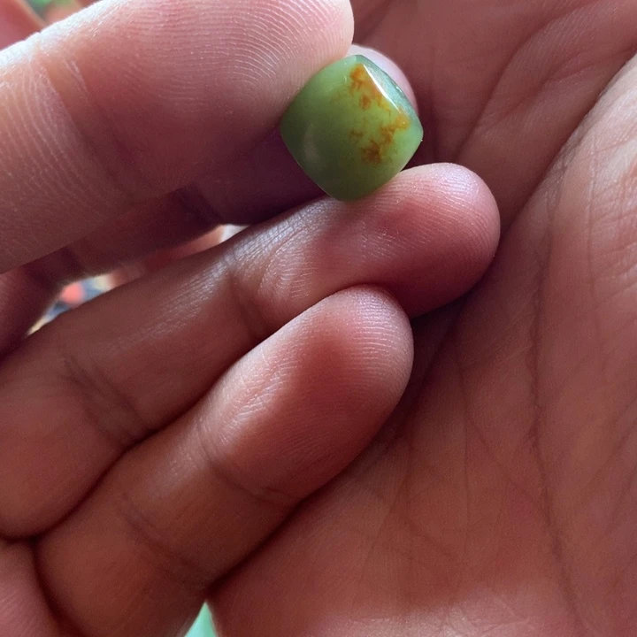 岫岩河磨玉（透闪石质玉）吊坠未镶嵌