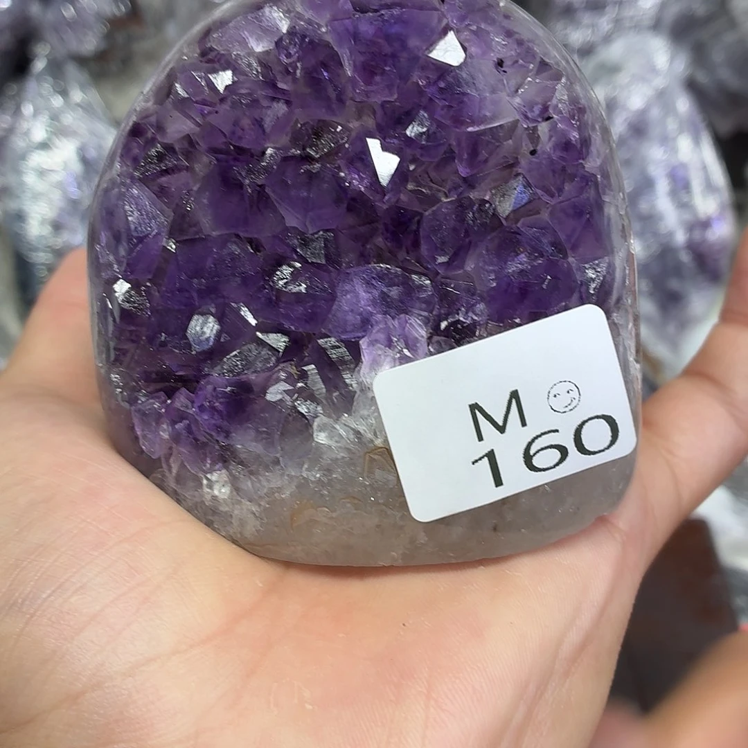 未镶嵌水晶大型摆件（非配饰）