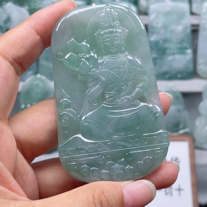 颈饰未镶嵌翡翠鱼*舞大势至菩萨