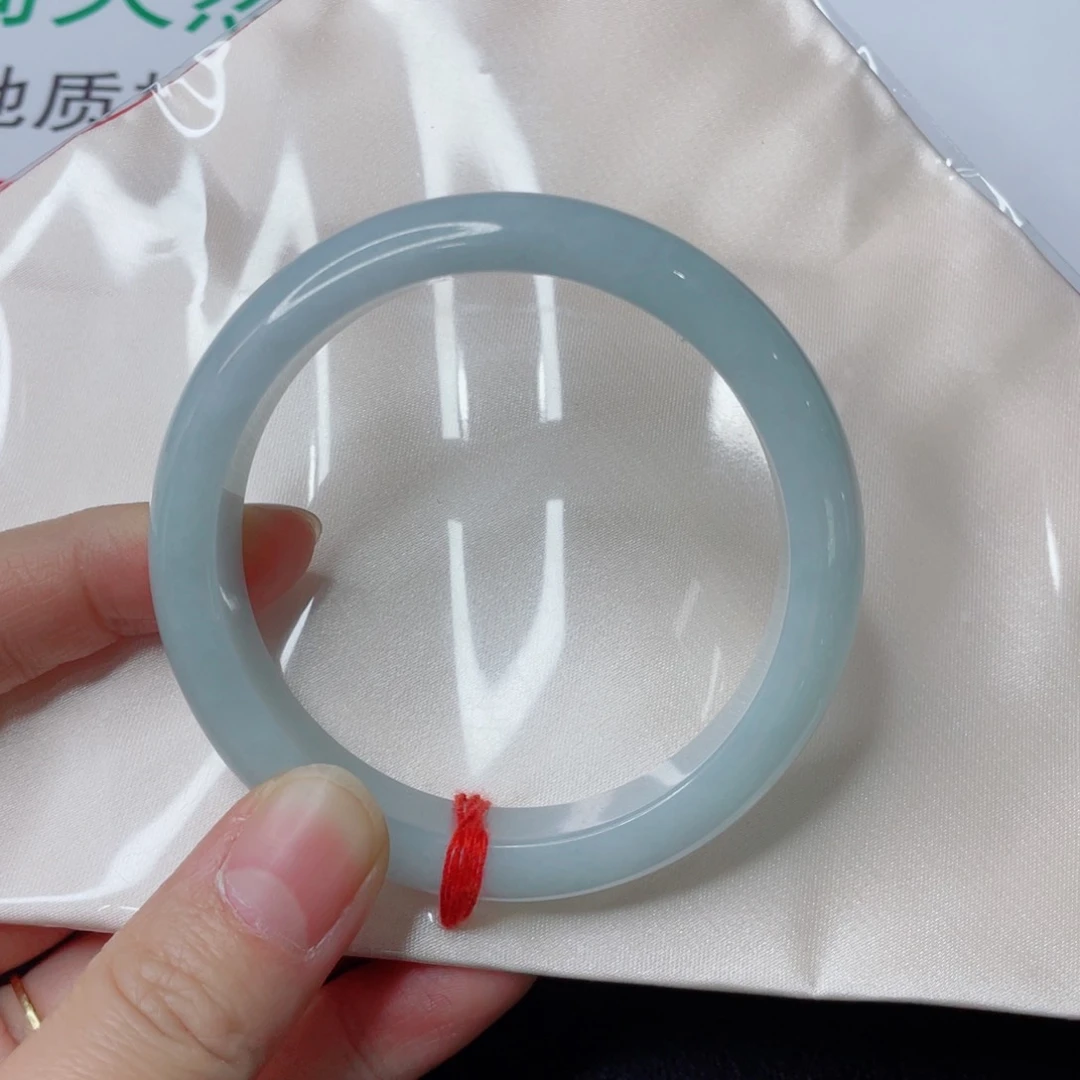 未镶嵌手镯翡翠手镯