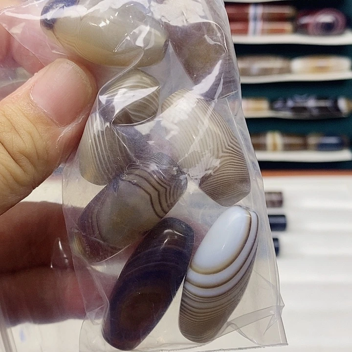 喜***)玛瑙/玉髓未镶嵌颈饰