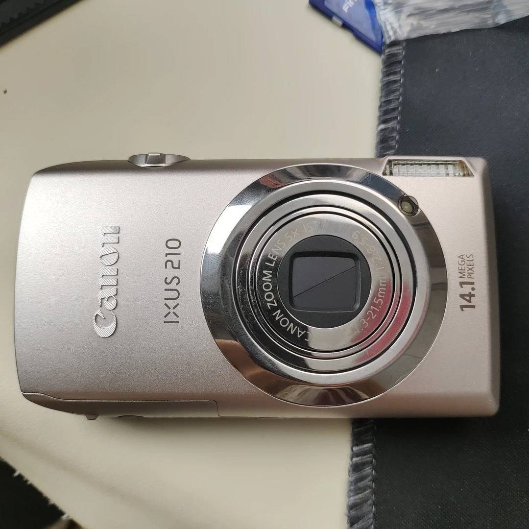95新 Canon/佳能 ixus210轻奢银1410万像素5倍光学变焦数码