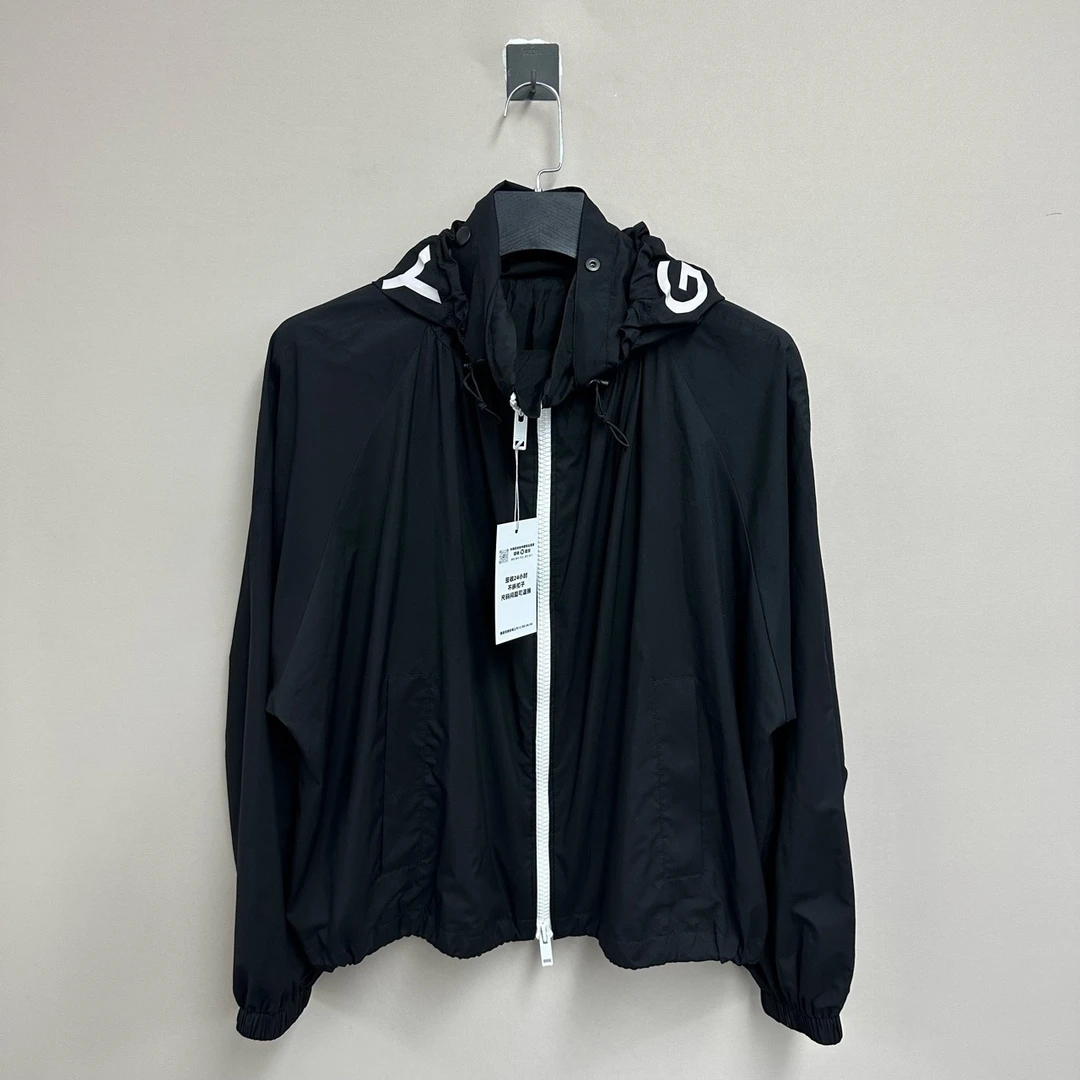 未使用 Givenchy/纪梵希 新款字母印花连帽冲锋衣/34码/价14890
