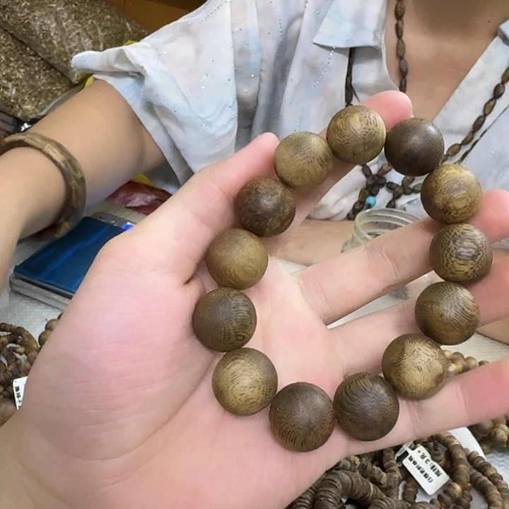 手串沉香白棋老料单圈 2.0m-26 克多样性发一串