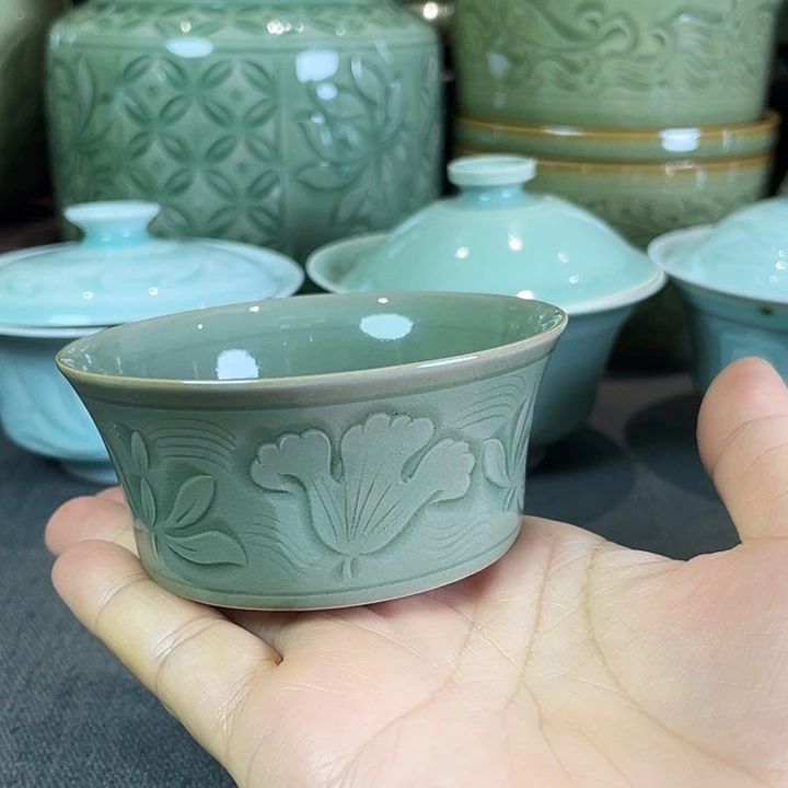 如***月耀州窑官唐秘色马蹄杯