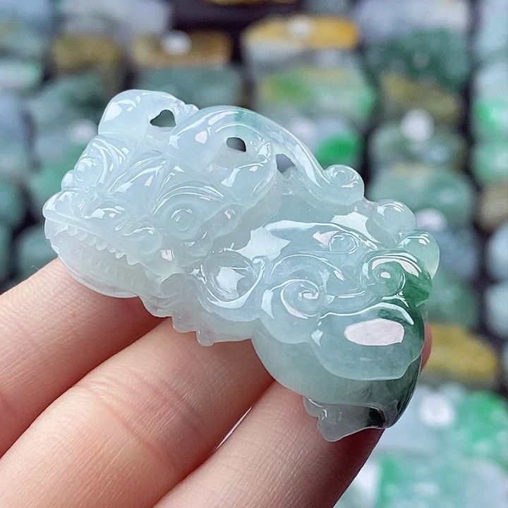 颈饰未镶嵌翡翠天然