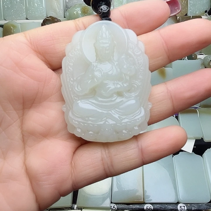 颈饰未镶嵌和田玉