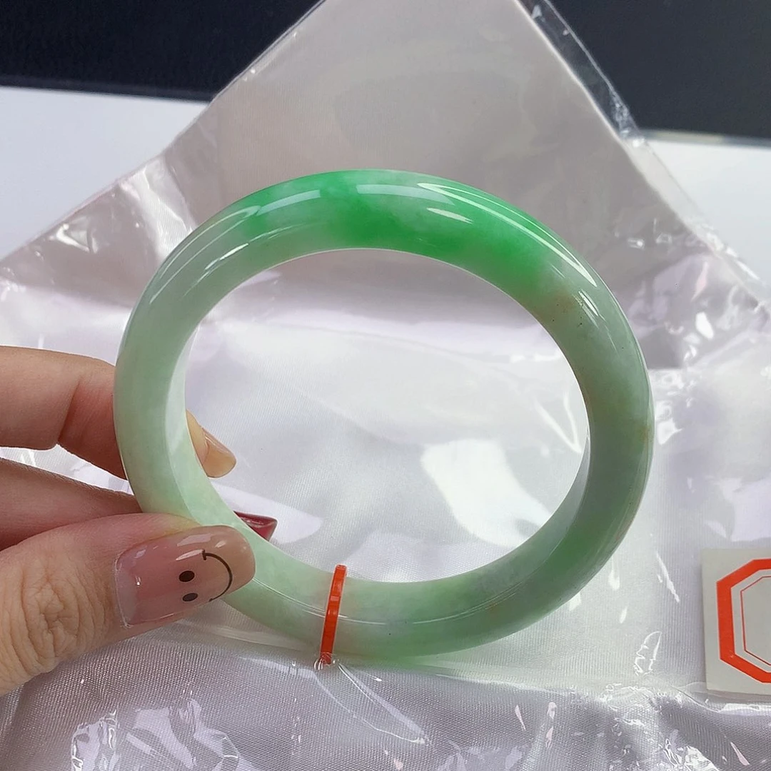 翡翠手镯未镶嵌天然翡翠A货010