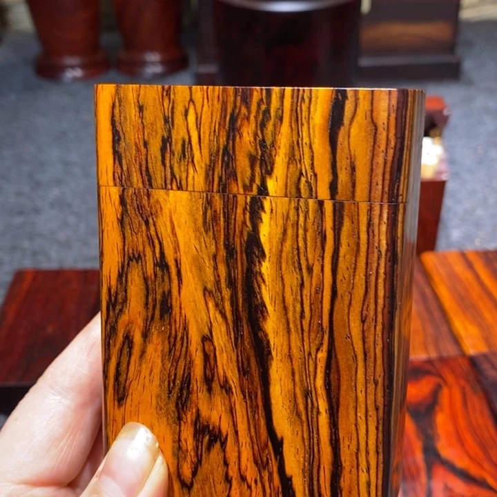 微凹黄檀（南美大红酸枝）呢*粗烟盒