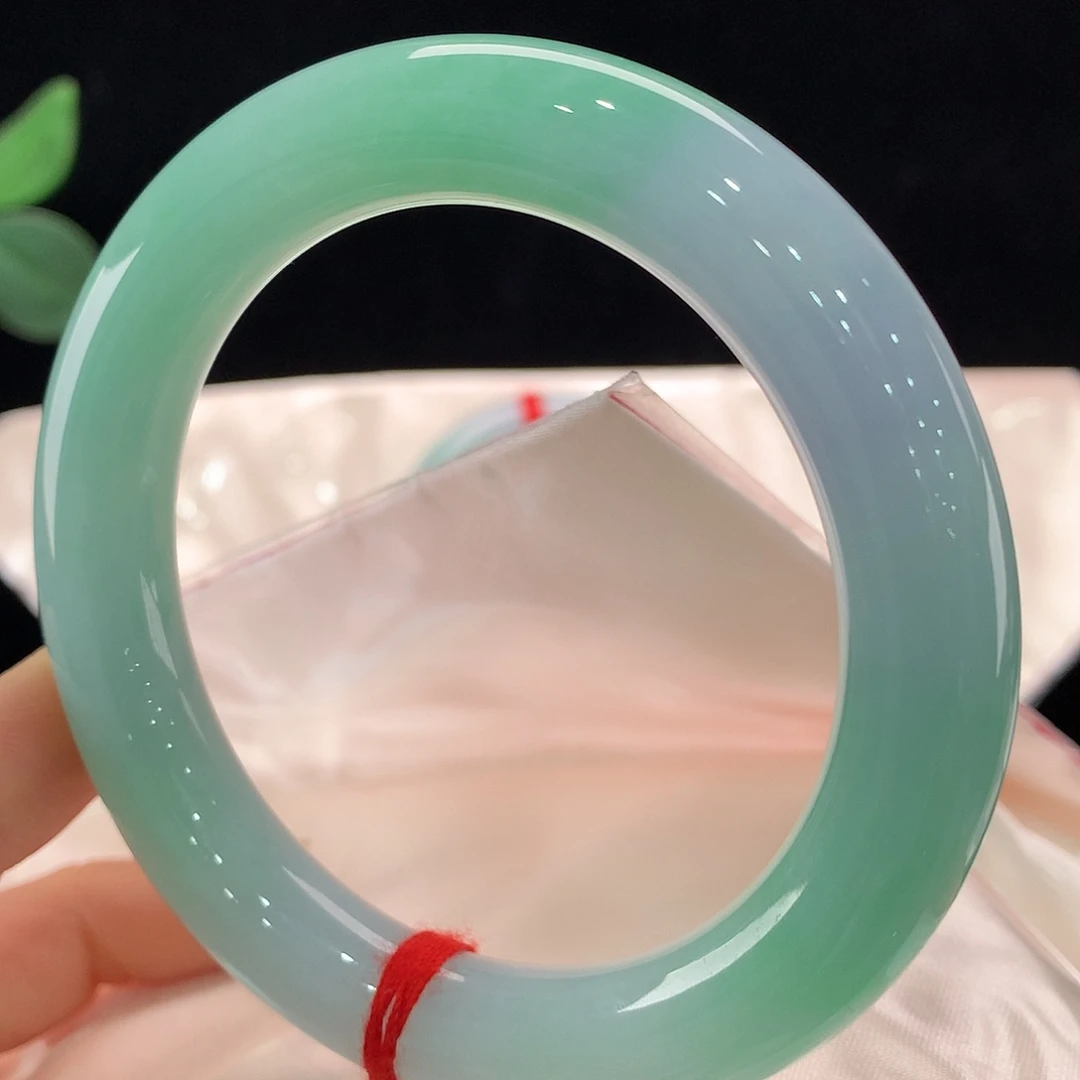 翡翠未镶嵌手镯1260