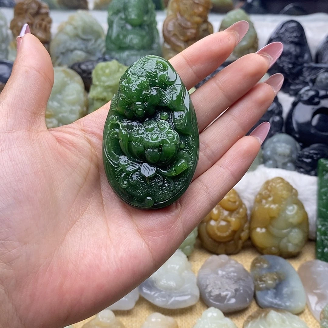 和田玉未镶嵌珠宝奇石