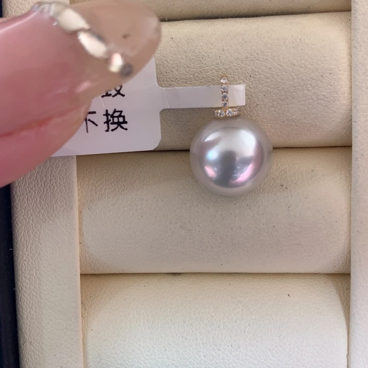 颈饰18K金镶嵌海水珍珠