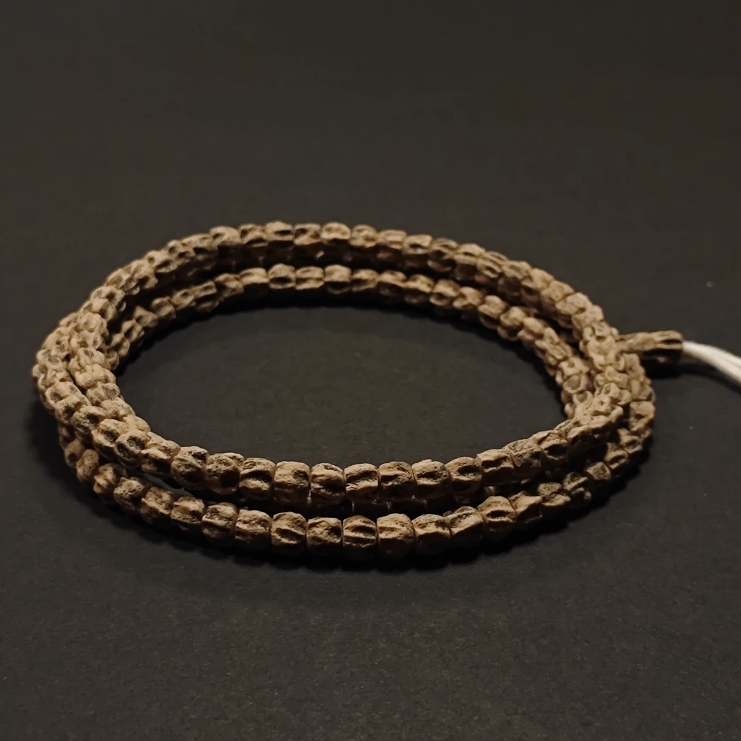 M1804【龙脊顺鬼】 微脏款 热振柏香籽 纹路狂走色快尺寸6+mm