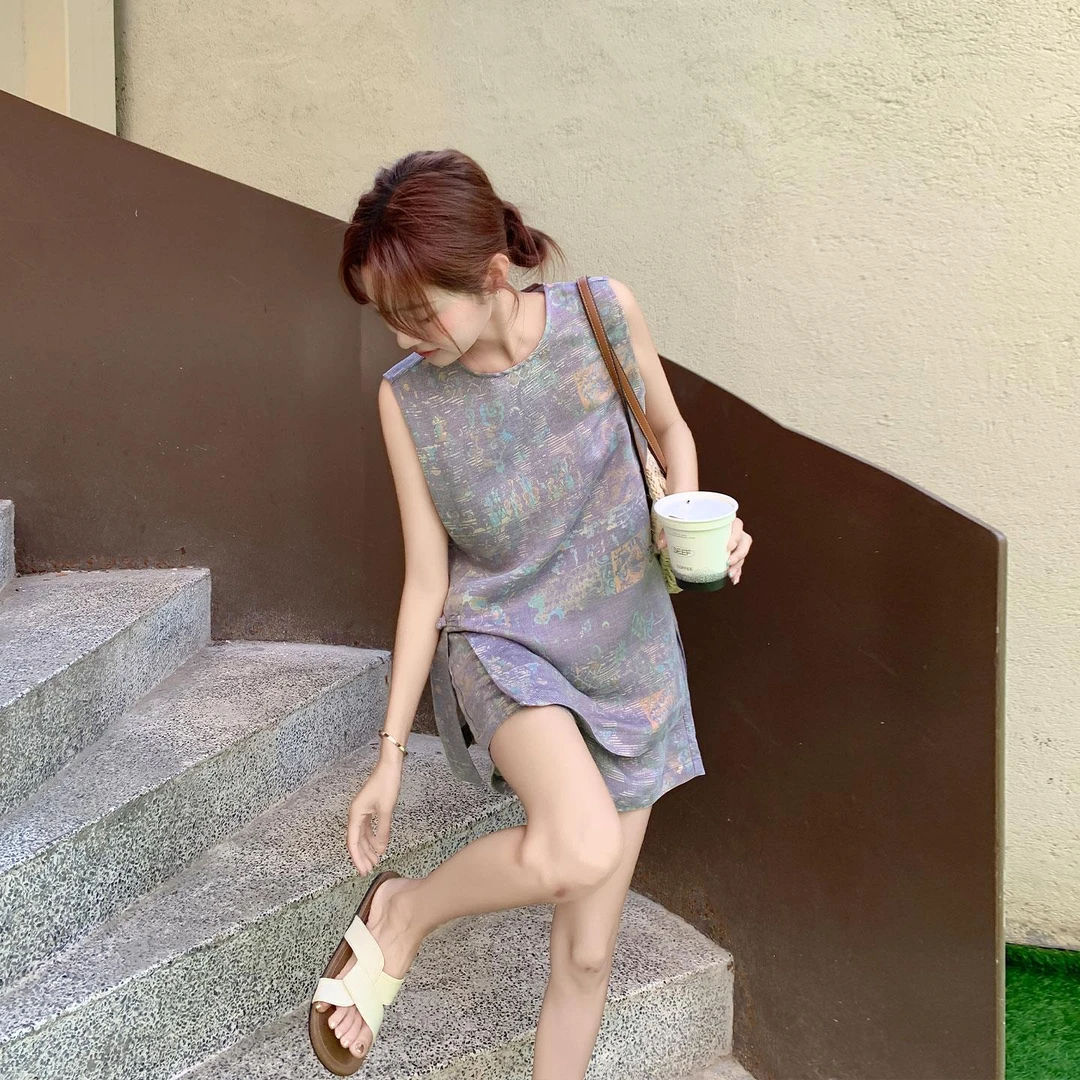 渐变色无袖新中式国风套装2025新款女夏名媛高级感背心短裤两件套