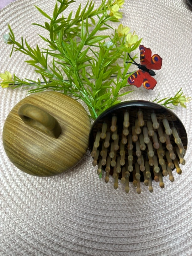 檀木羊角64齿头部按摩梳