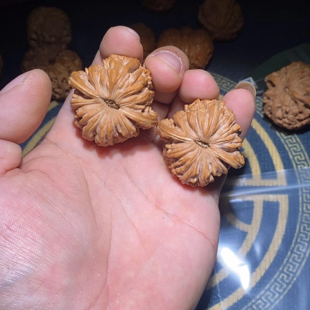 文玩核桃吊坠繁***梦楼子