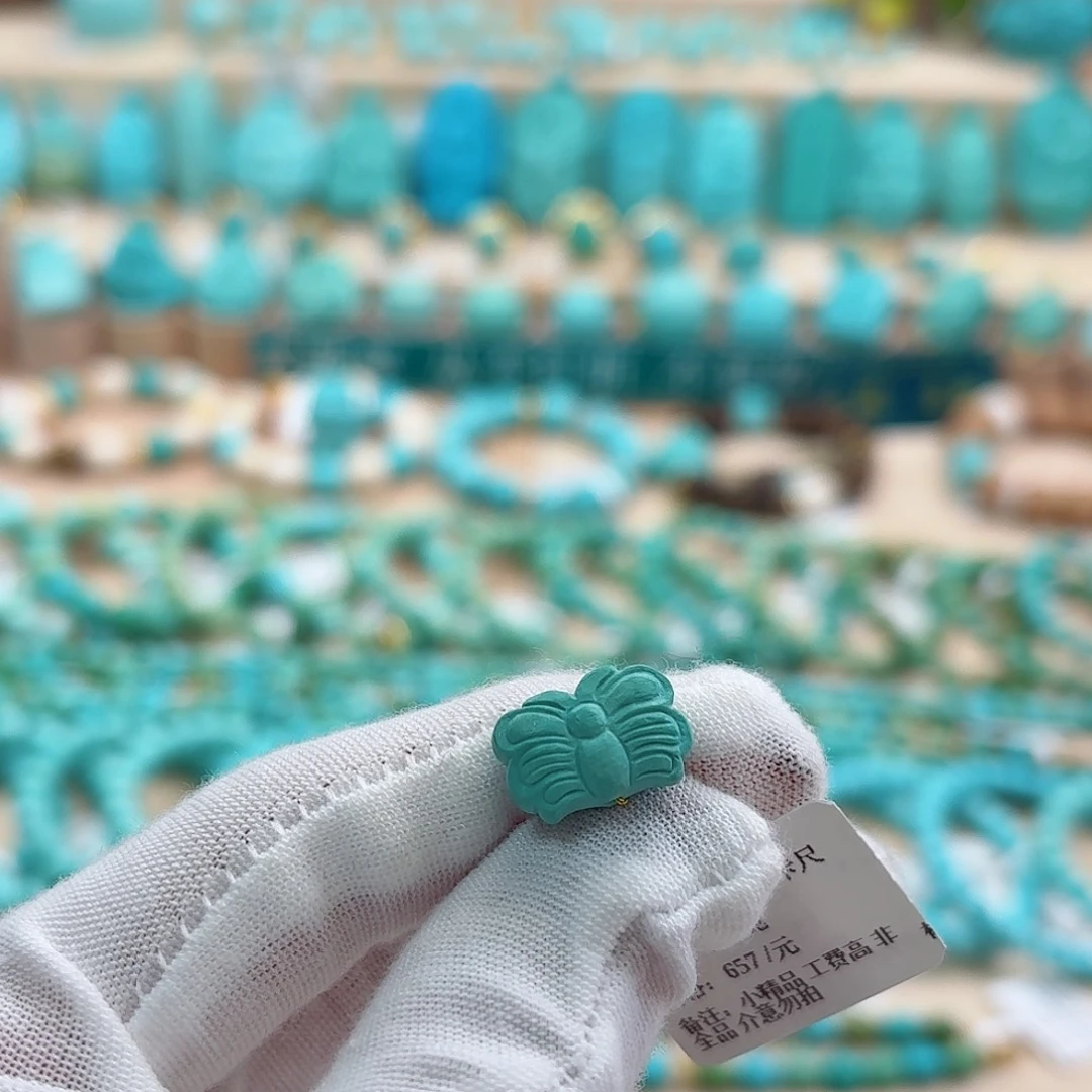 绿松石未镶嵌珠宝奇石