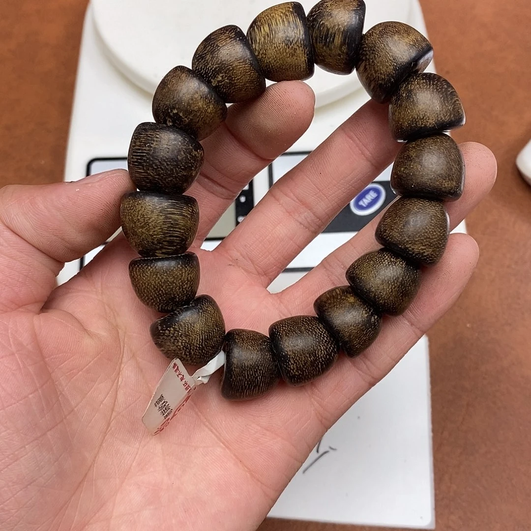 沉香沉香香囊虫漏