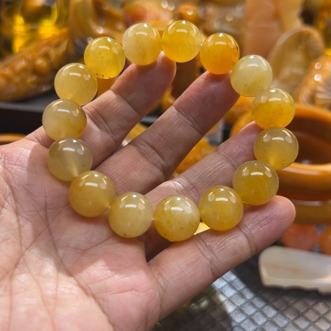 石英质玉未镶嵌颈饰